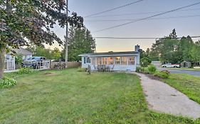 East Tawas Cabin With Lake Huron Access And Views